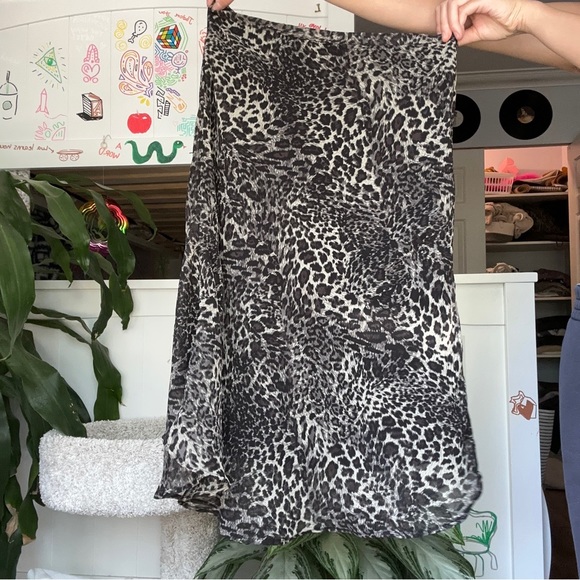 Leopard Print Mesh Midi Skirt - Picture 2 of 6